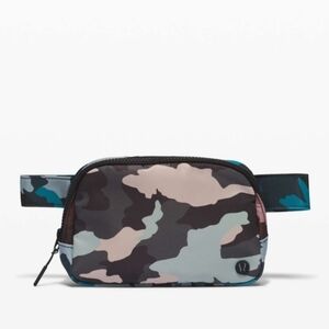 Lulu Belt Bag - Camo Guava Pink
